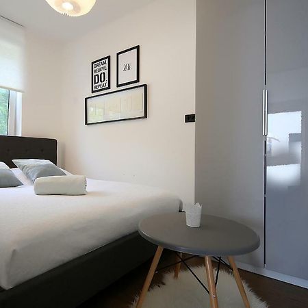 The View Luxury Apartment Драмал Екстериор снимка