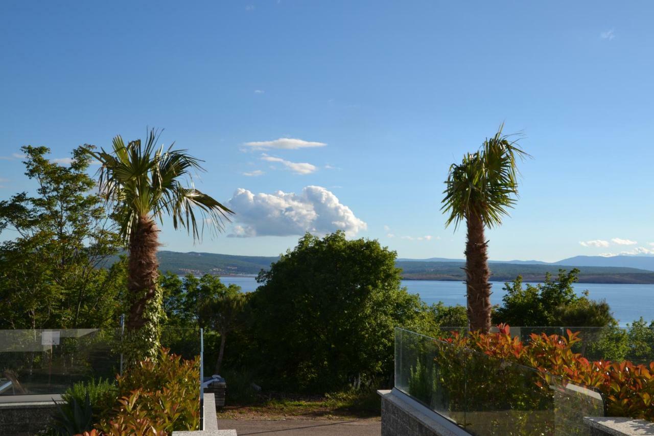 The View Luxury Apartment Драмал Екстериор снимка