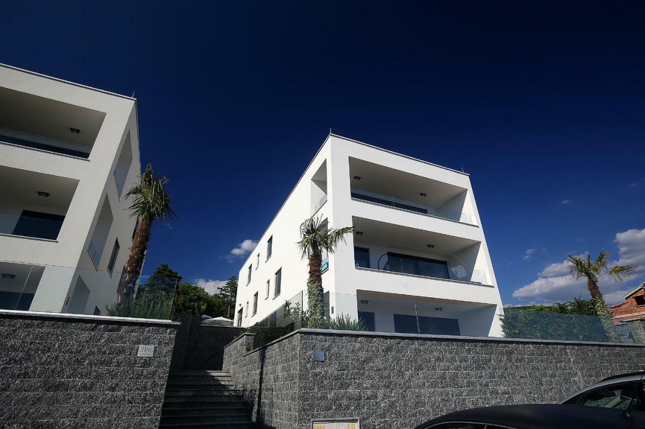 The View Luxury Apartment Драмал Екстериор снимка