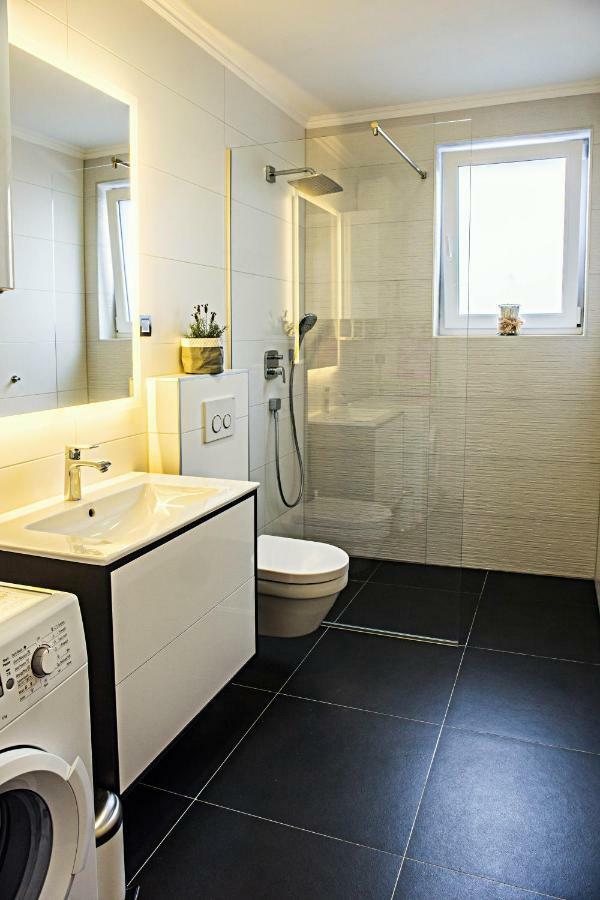The View Luxury Apartment Драмал Екстериор снимка